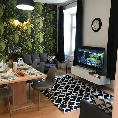 Leon Downtown Ljubljana